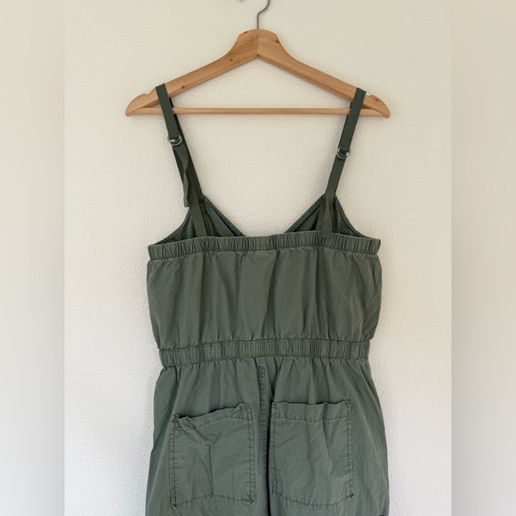 Universal Thread Utility Overalls - Picture 5 of 7